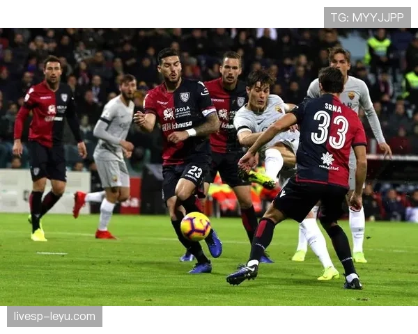 卡利亚里攻防兼备状态回升，全力迎战新赛季挑战