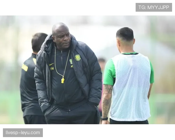 北京国安宣布主帅斯坦利下课，球队全力重整迎新挑战