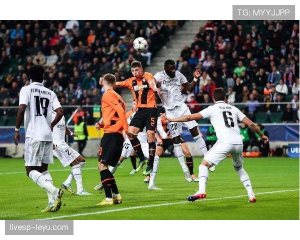 克罗斯助攻能力再升级，稳健表现助球队赛季高歌猛进