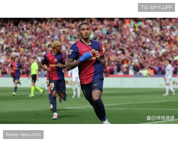 拉菲尼亚助力西甲竞赛，展现出色实力与团队协作表现