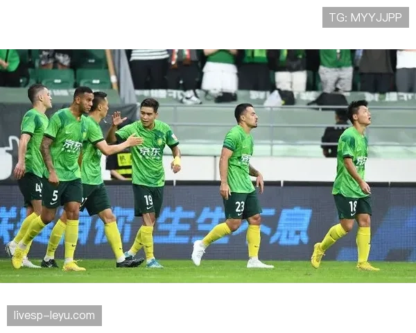 国安为何陷入“中庸困境”？战术体系失活，球队地位正悄然滑落？