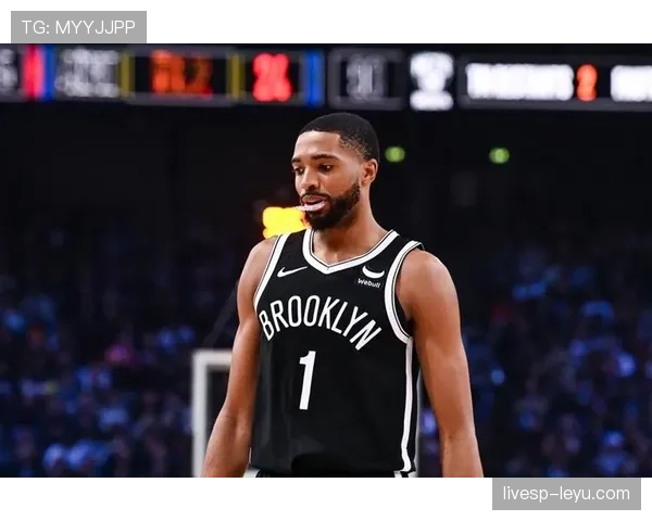 布里奇斯无球跑位撕裂对方轮换 三分效率较以往提升